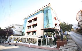Grand Nora Hotel